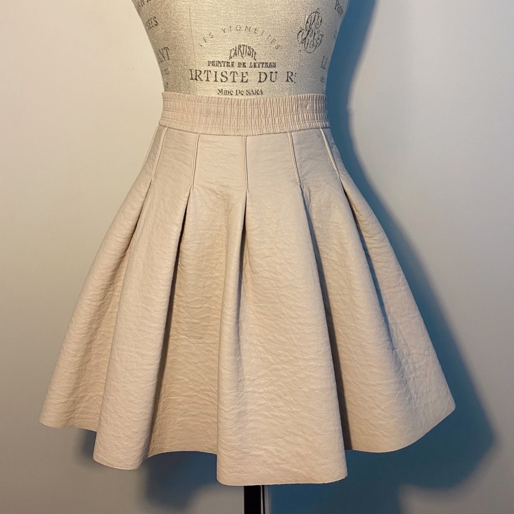 ☁️ Cream Skater Skirt
